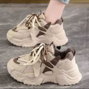 SHEIN Cream and Brown Chunky Sneakers
